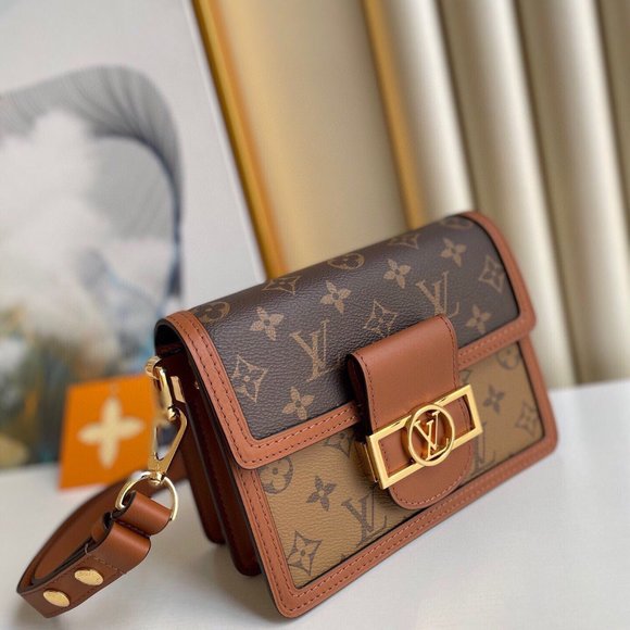 Louis Vuitton MINI DAUPHINE BAG - Picture 7 of 8